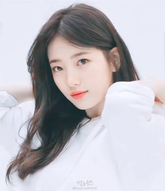Suzy gif