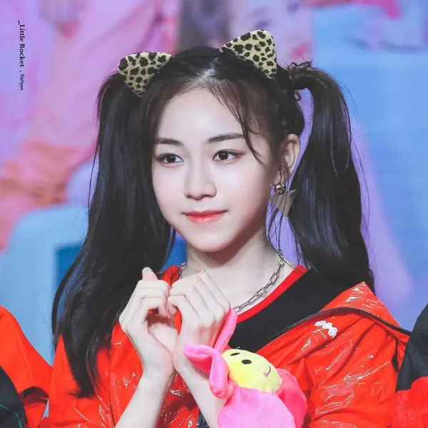 Dahyun gallery image