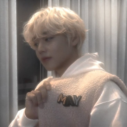 Jihoon gallery image