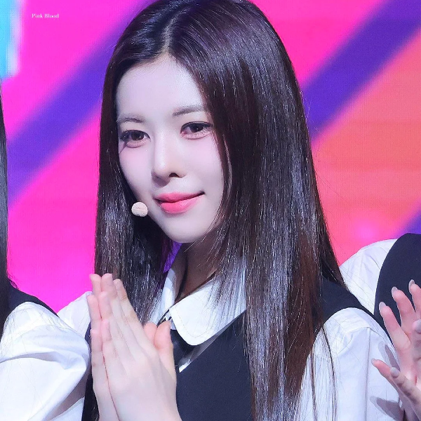 DaHyun gallery image