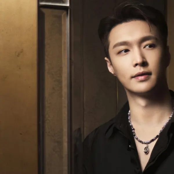 Lay Zhang gallery image