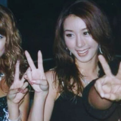 Kim E-Z gallery image