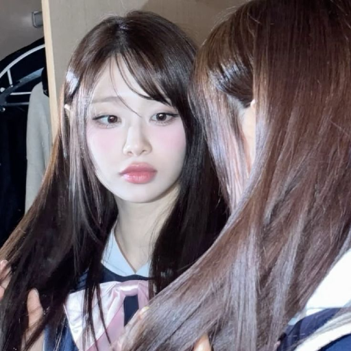 Chuu gallery image