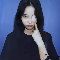 Jinsoul gallery image