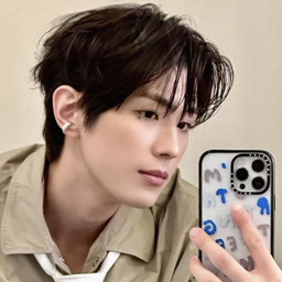 Yonghee gallery image