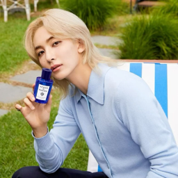 Jeonghan gallery image