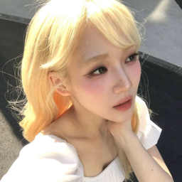 Yoon SeoYeon gallery image