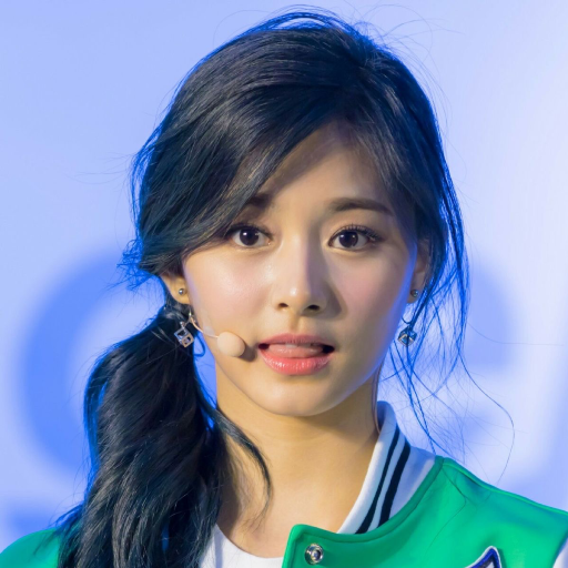 Tzuyu gallery image