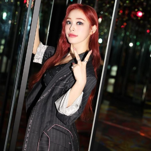 Gahyeon gallery image