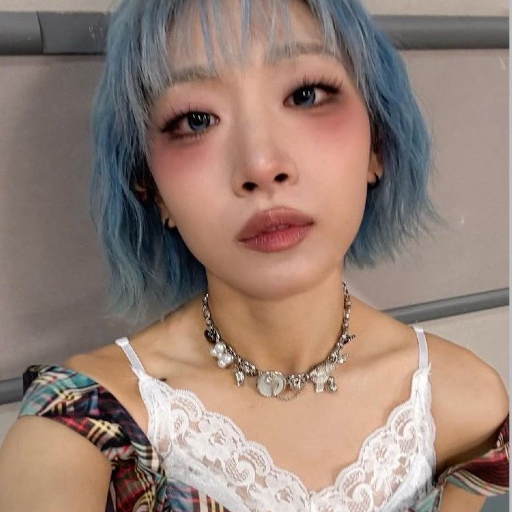 Jisoo gallery image