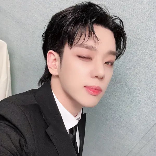 Kim Byeongkwan galerijafbeelding
