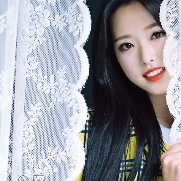 Olivia Hye gallery image