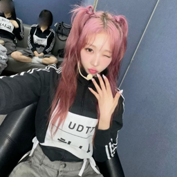 Koo Hanna gallery image