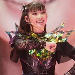 MOMOMETAL gallery image