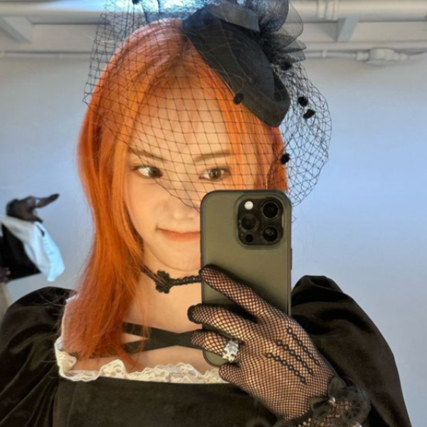 Jinsoul gallery image