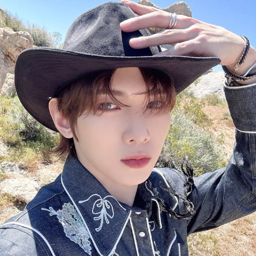 Yeosang gallery image