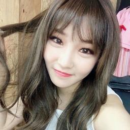 Chungha gallery image