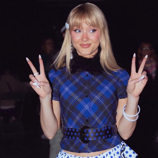 Imej galeri Zara Larsson