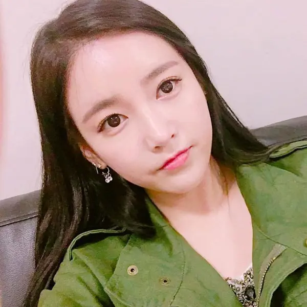 Soyeon gallery image