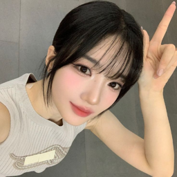 Kim YooYeon gallery image