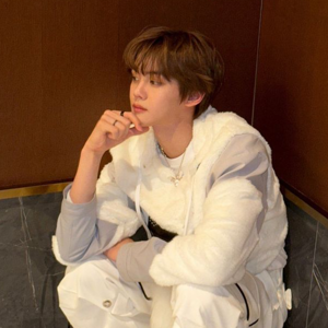 Kim Gyuvin gallery image