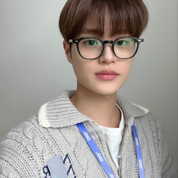 Daehwi gallery image