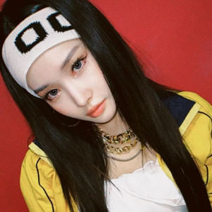 Chungha gallery image