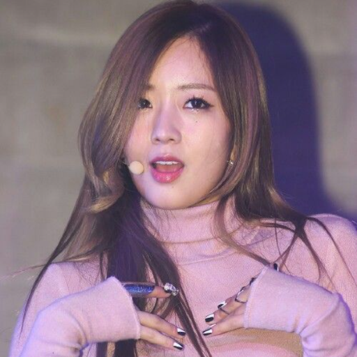 Larawan sa gallery ni Bomi