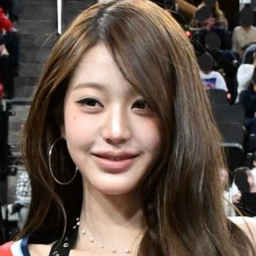 Wonyoung gallery image