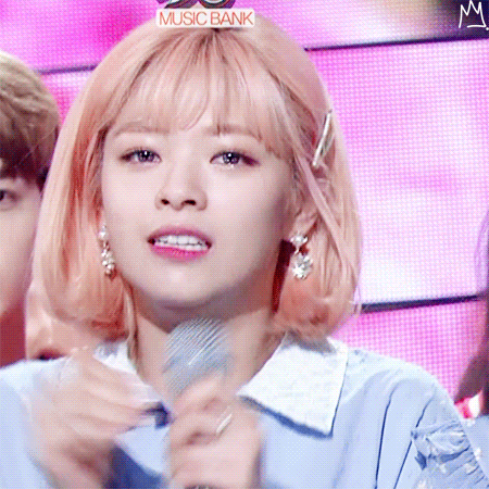 Jeongyeon gif