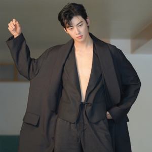 Cha Eunwoo gallery image