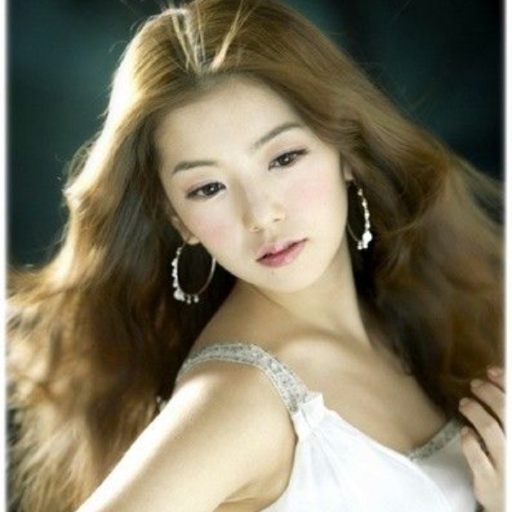 Kim Jihyeのギャラリー画像