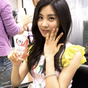 Seohyun gallery image