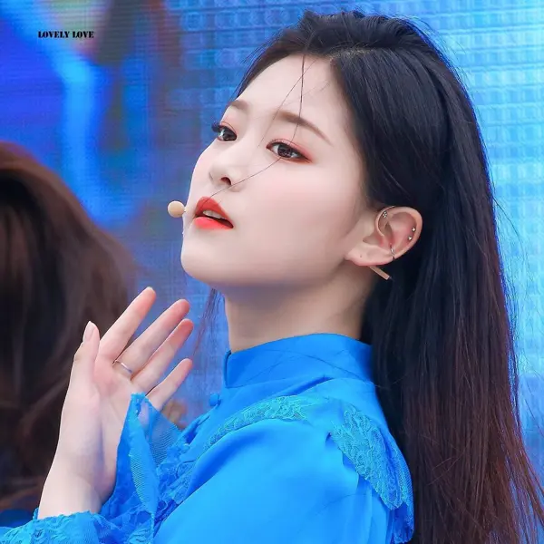 Hyunjin gallery image