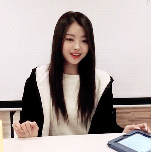 Nayoung gif