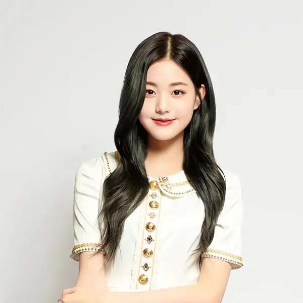 Wonyoung gallery image