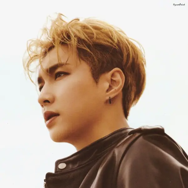 Lay Zhang gallery image