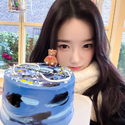 Kim YooYeon gallery image