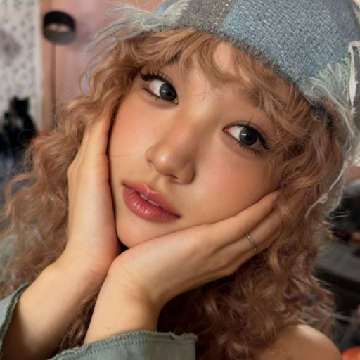 Kim gallery image