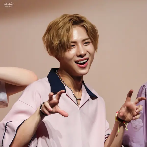 Seyoon gallery image