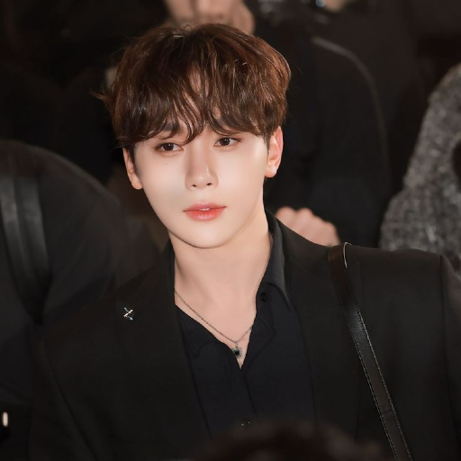 Seungkwan gallery image