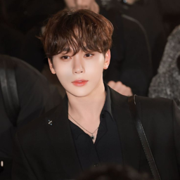 Seungkwan gallery image