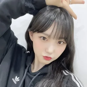 Chaehyun gallery image