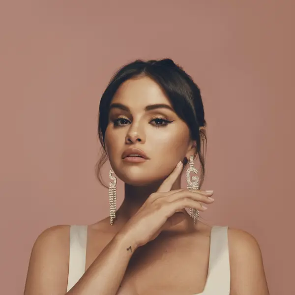 Selena Gomez gallery image