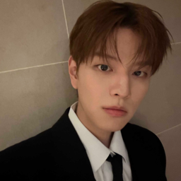 Seungmin gallery image