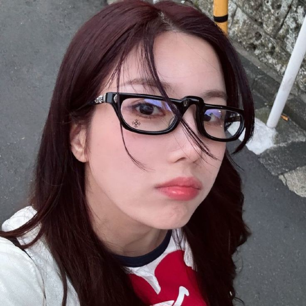 Eunbi gallery image