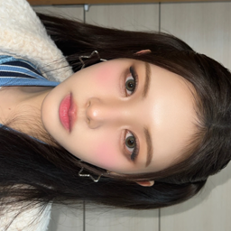 Yihyun gallery image