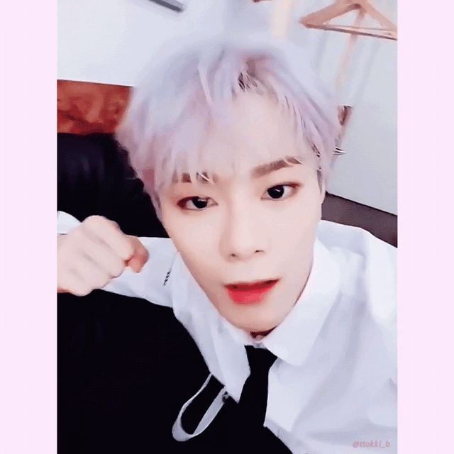 Moon Bin gif