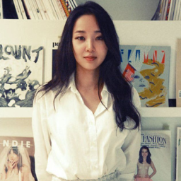 Min Hee Jin gallery image