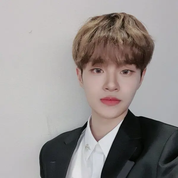 Daehwi gallery image